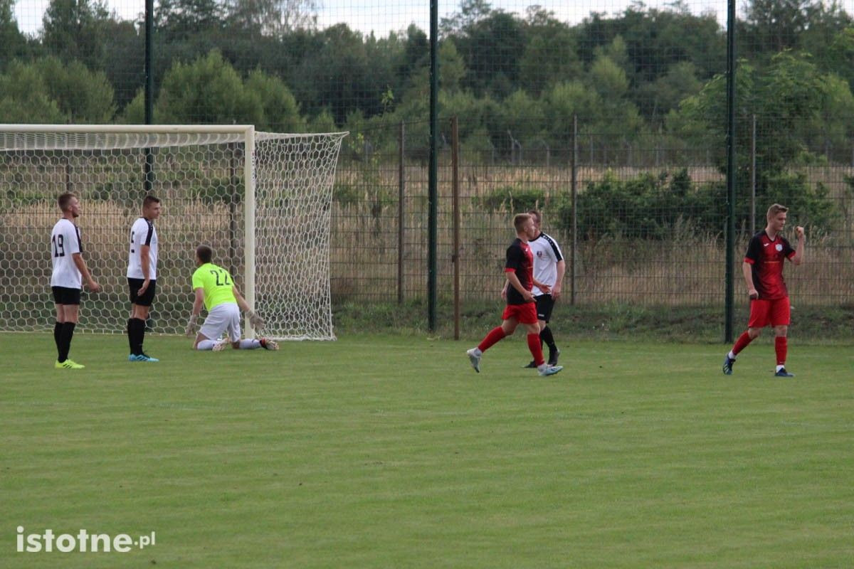 BKS wygrywa z Twardym Świętoszów