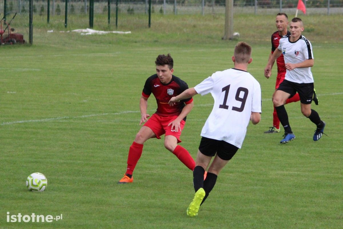 BKS wygrywa z Twardym Świętoszów