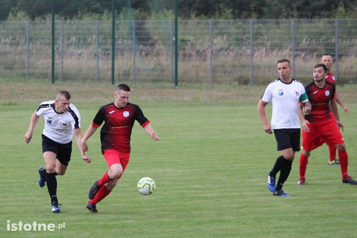 BKS wygrywa z Twardym Świętoszów