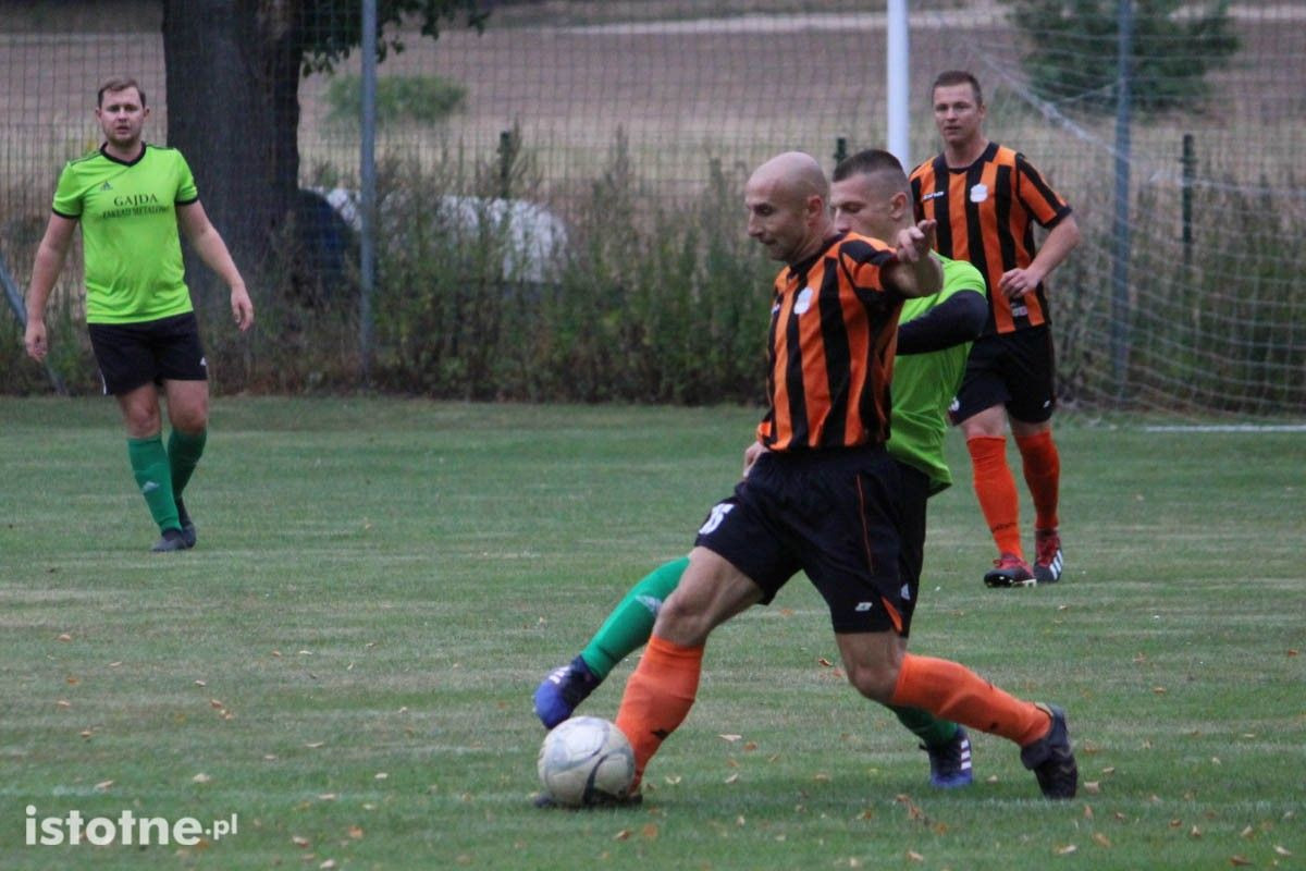 Sparta Zebrzydowa wygrywa w Łaziskach