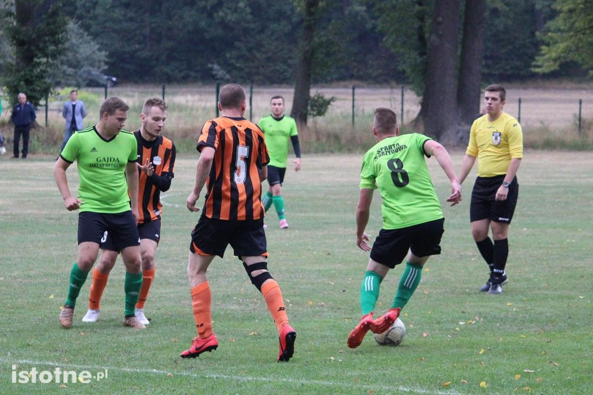 Sparta Zebrzydowa wygrywa w Łaziskach