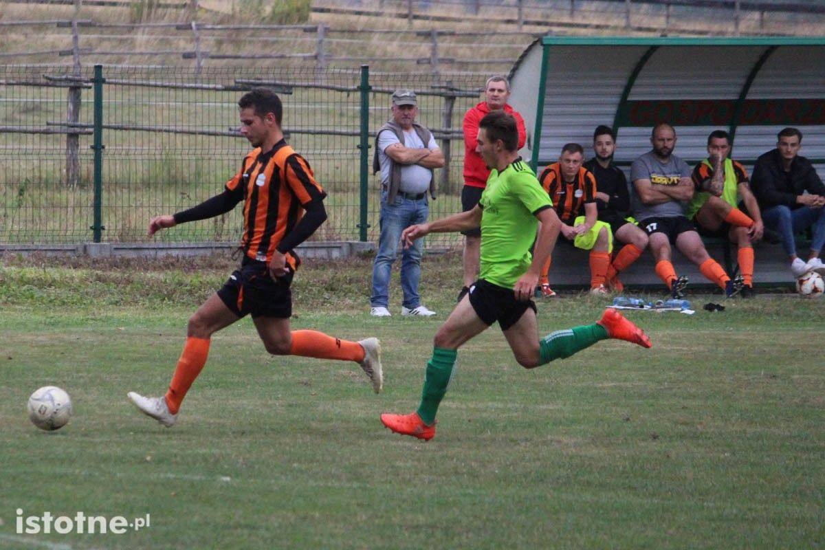 Sparta Zebrzydowa wygrywa w Łaziskach