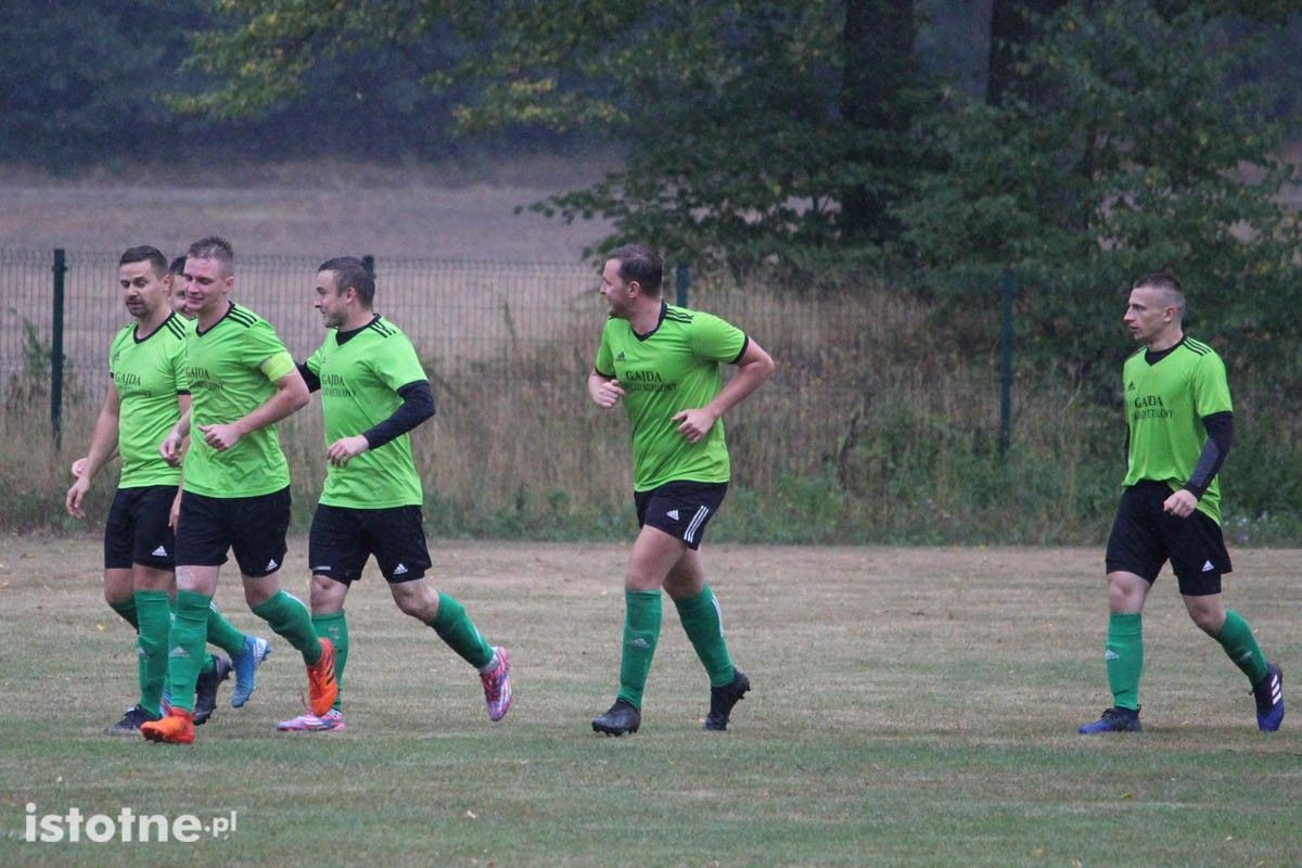 Sparta Zebrzydowa wygrywa w Łaziskach