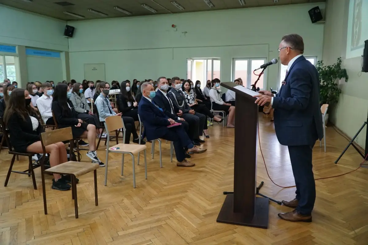 Wyjątkowe rozpoczęcie roku szkolnego w ZSB i II LO w Bolesławcu