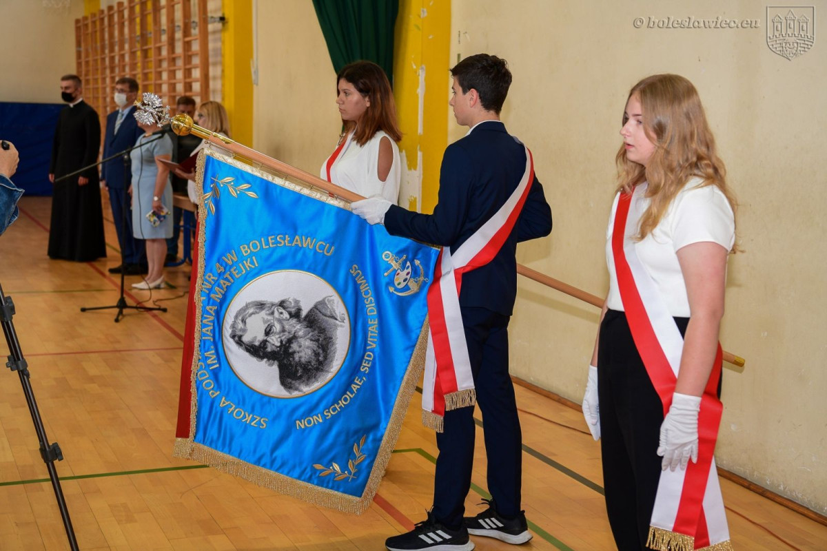 Rozpoczęcie roku szkolnego w SP nr 4 w Bolesławcu