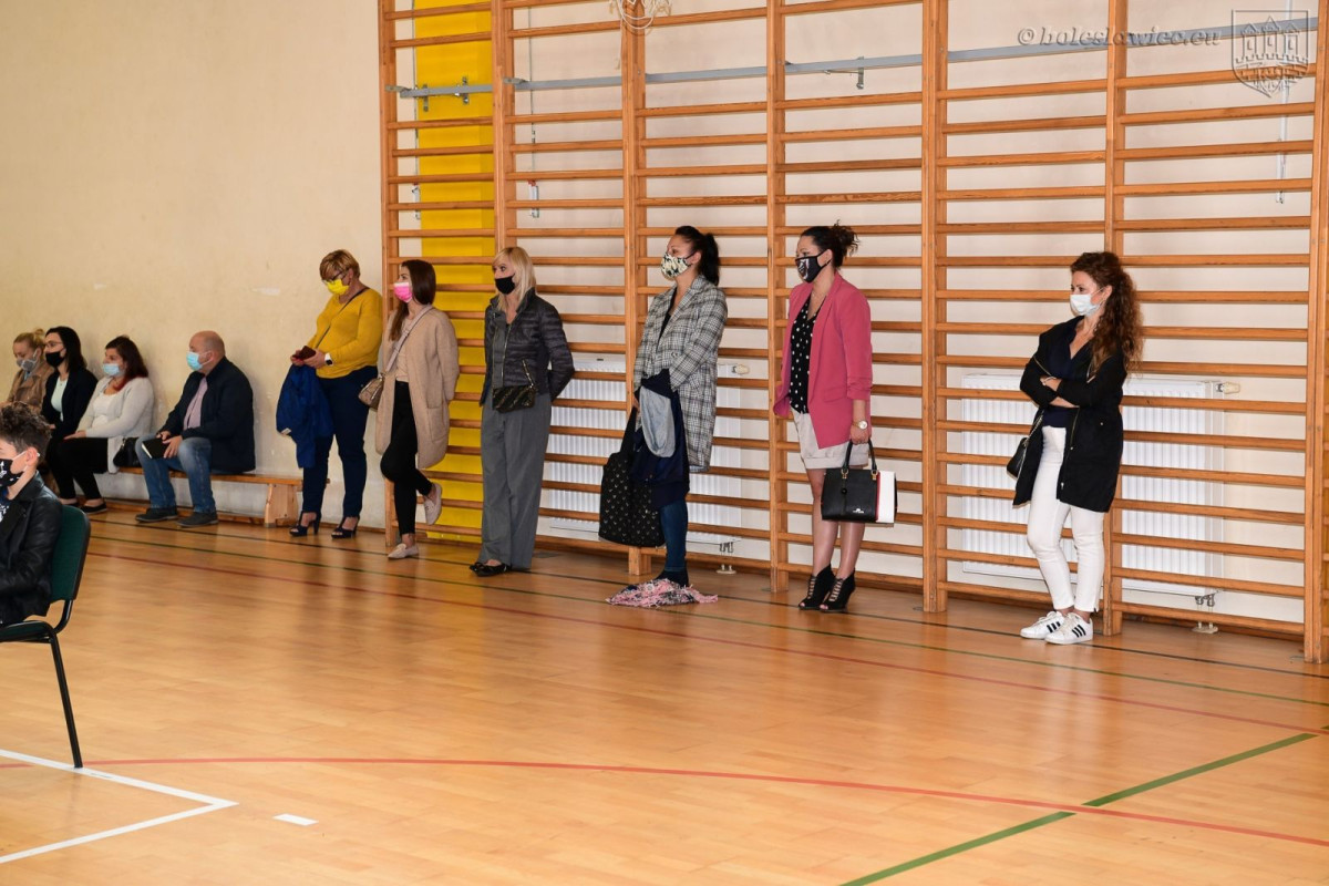 Rozpoczęcie roku szkolnego w SP nr 4 w Bolesławcu