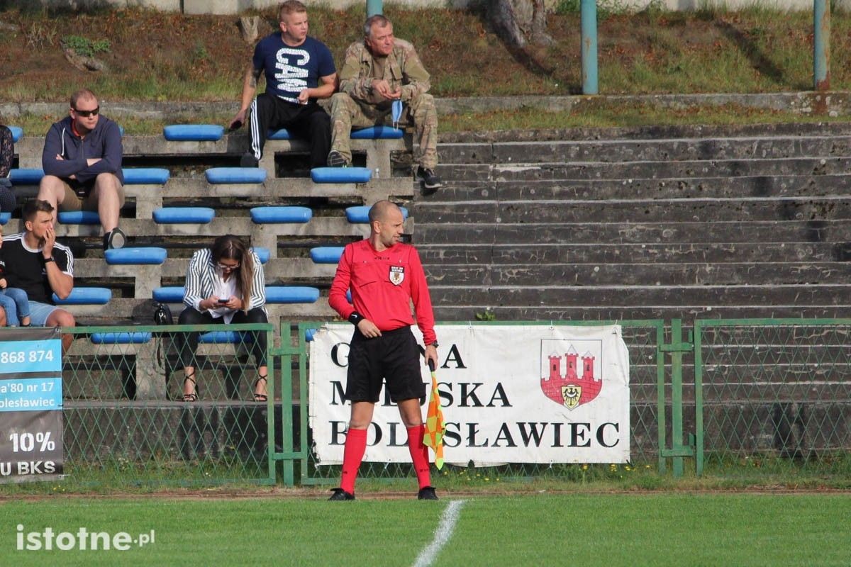 Wielkie emocje przy Spółdzielczej. BKS wygrywa z Leśnikiem w pucharze