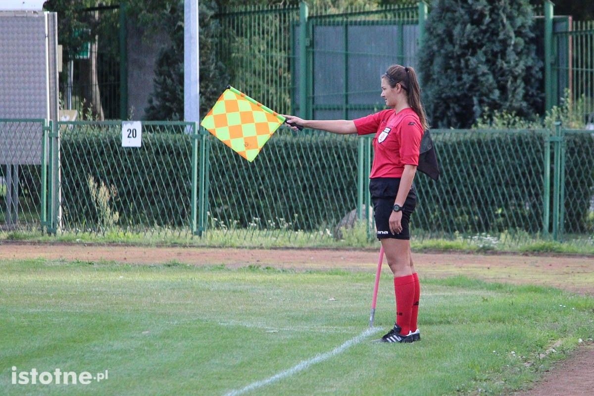 Wielkie emocje przy Spółdzielczej. BKS wygrywa z Leśnikiem w pucharze