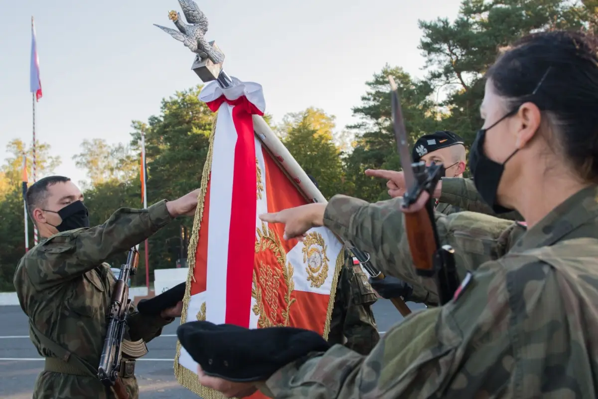 Uroczysta przysięga żołnierzy w 10 Brygadzie Kawalerii Pancernej w Świętoszowie (gmina Osiecznica, powiat bolesławiecki)