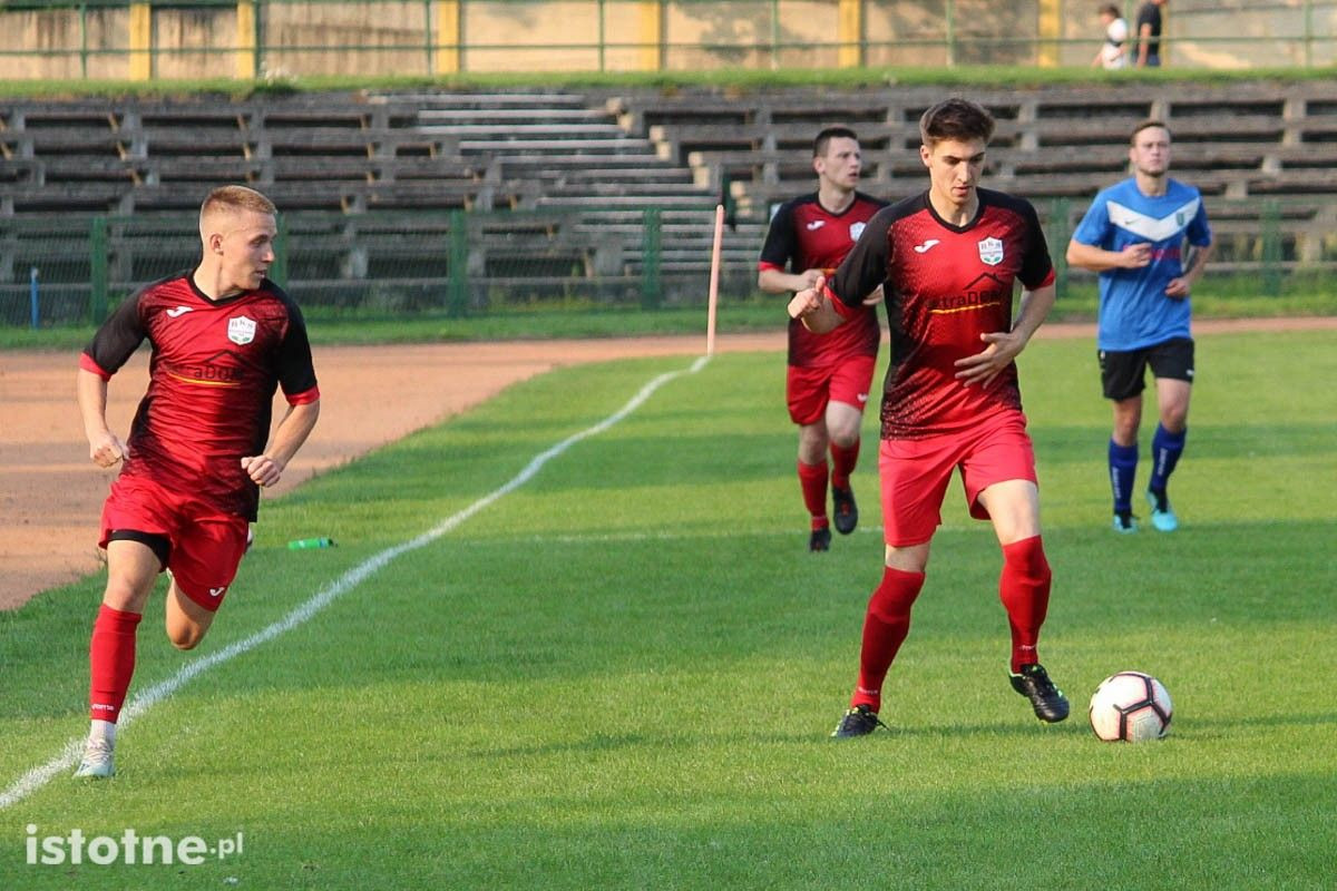 BKS wysoko wygrywa z Włókniarzem Mirsk