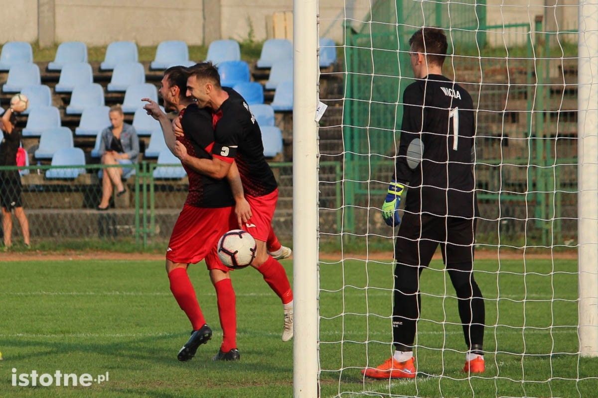 BKS wysoko wygrywa z Włókniarzem Mirsk