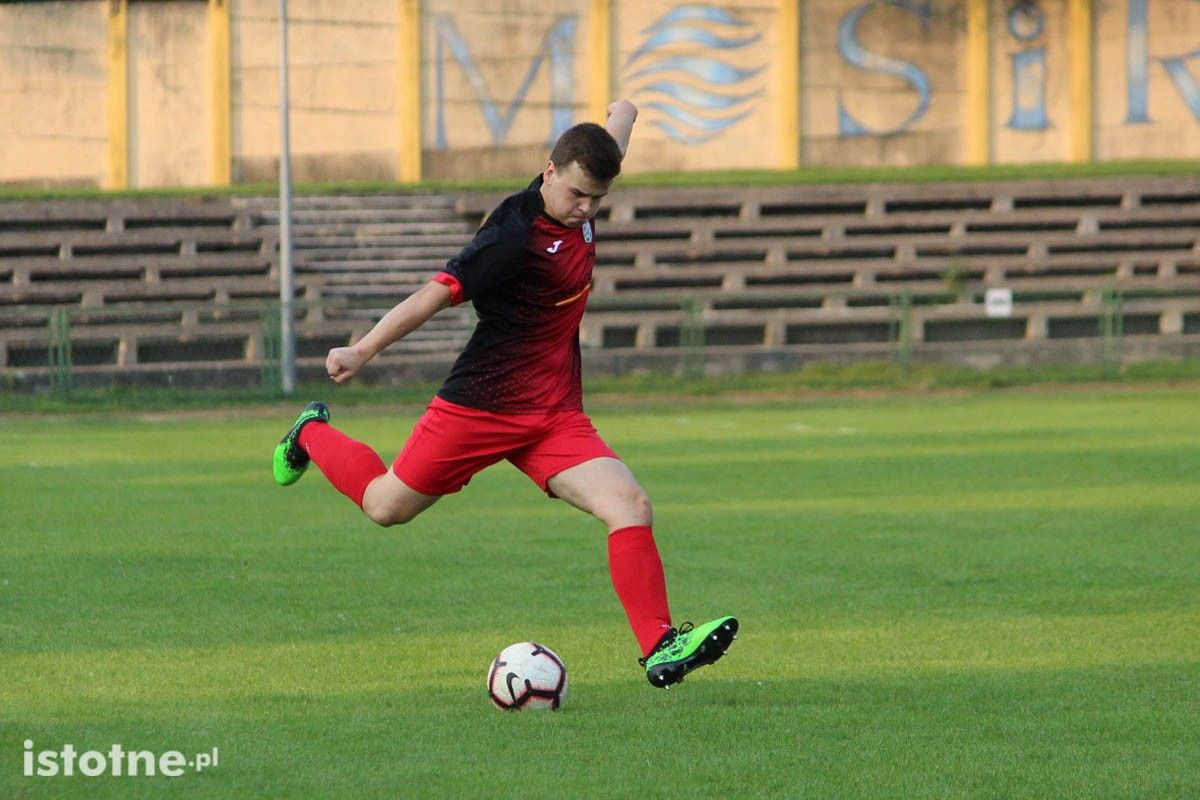 BKS wysoko wygrywa z Włókniarzem Mirsk