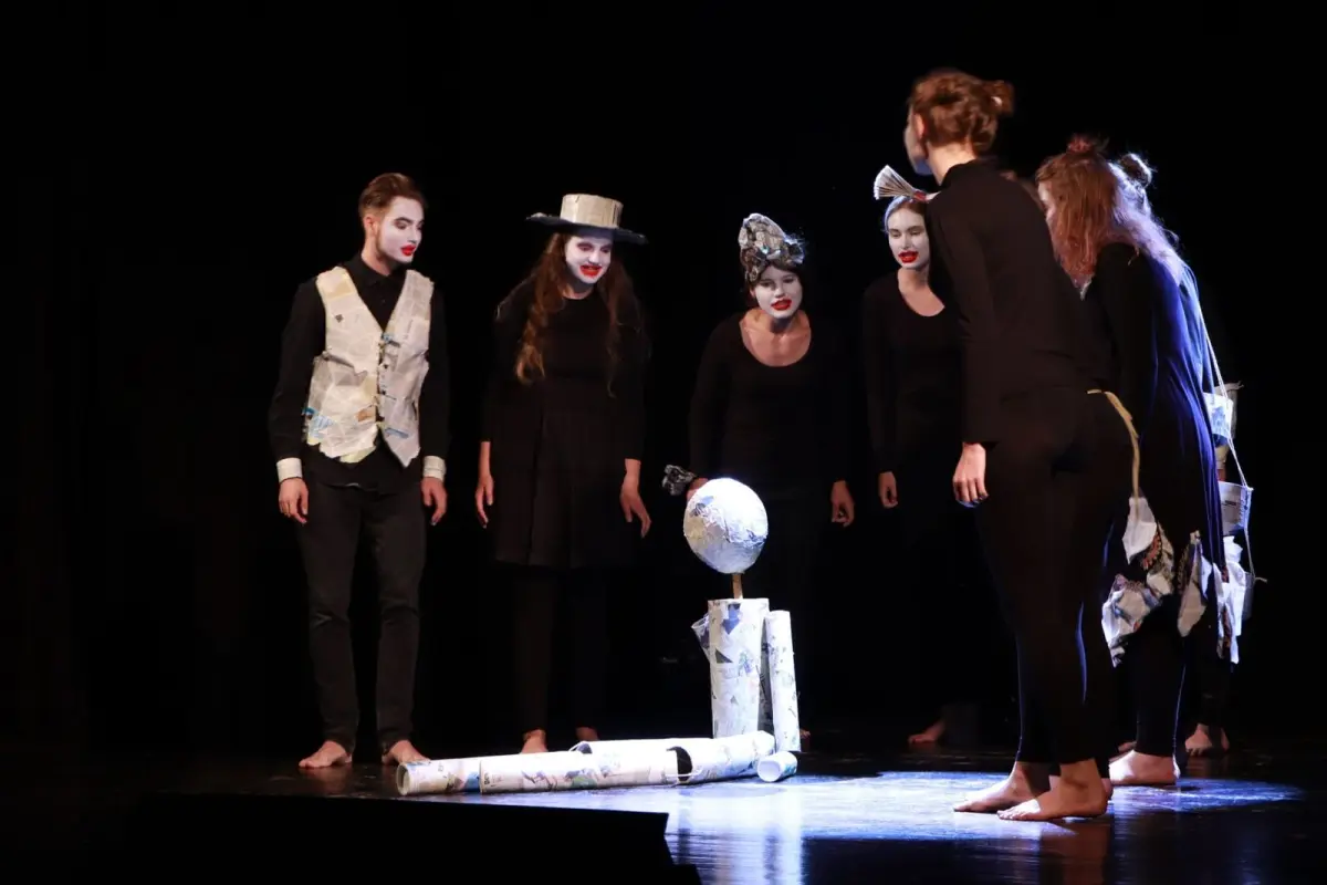 Sześć wydarzeń teatralnych w MDK w Bolesławcu