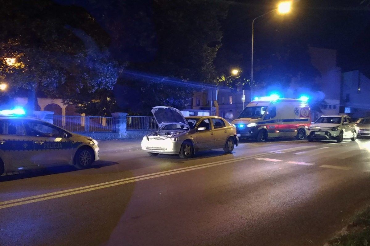 Zderzenie dwóch aut na Chrobrego