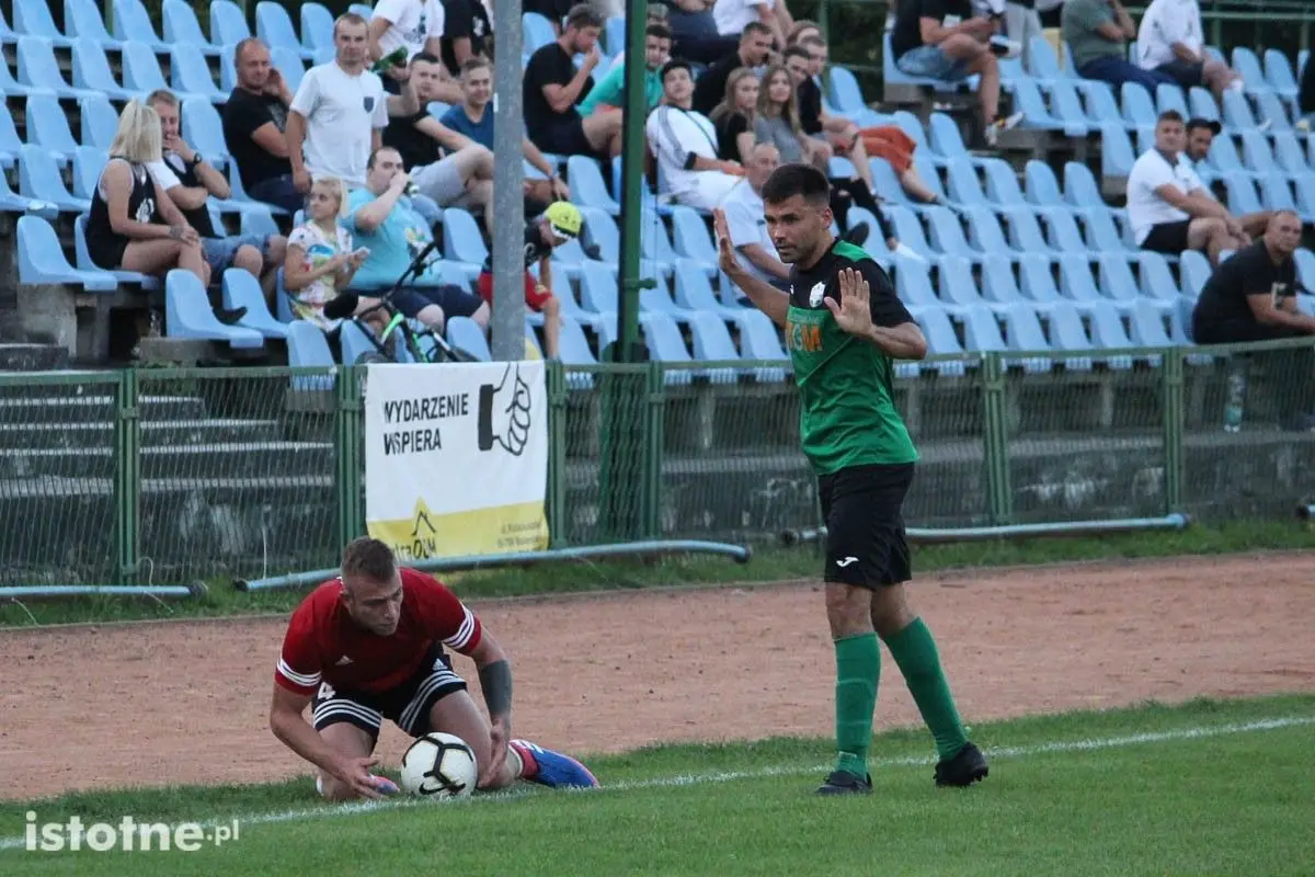 Ćwierćfinał pucharu: BKS Bolesławiec - Apis Jędrzychowice 0:2