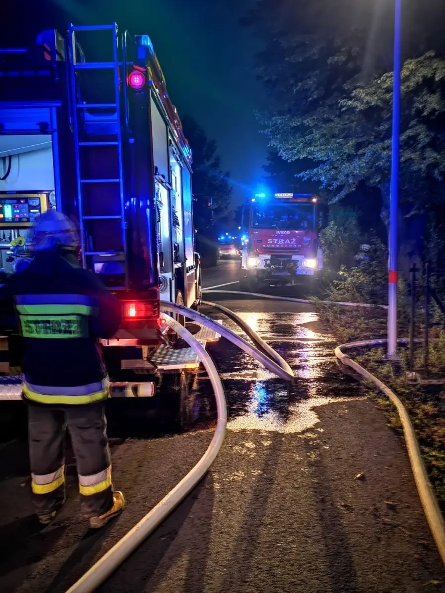 Pożar w Tomaszowie Bolesławieckim (gmina Warta Bolesławiecka)