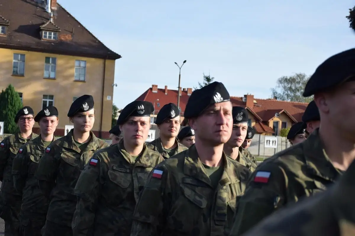 Студенти Легії Академічної завершили підготовку у болеславецьких артилеристів