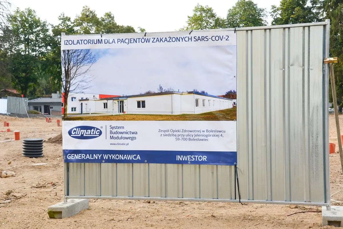 W Bolesławcu powstaje nowy szpital dla zakażonych koronawirusem