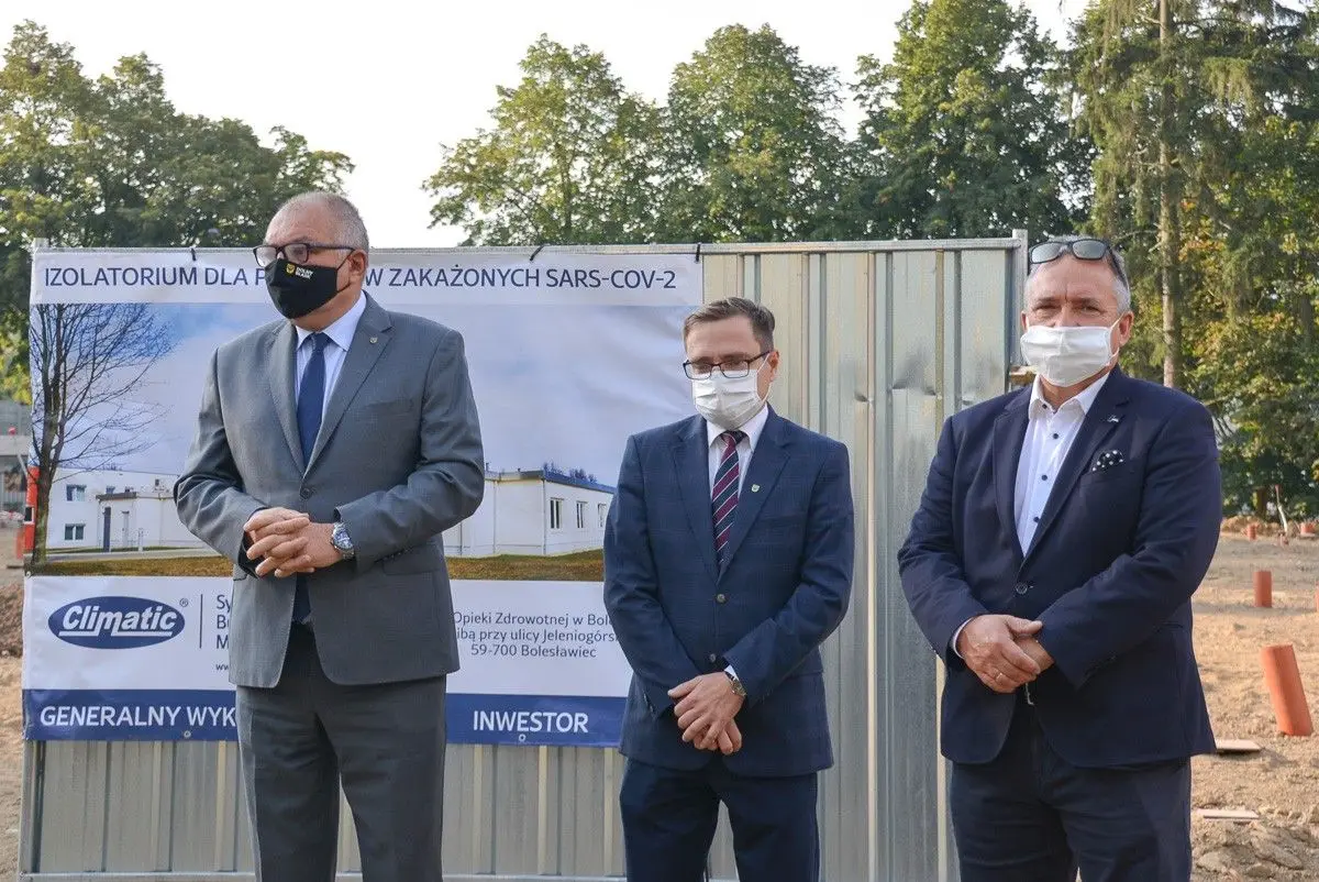 W Bolesławcu powstaje nowy szpital dla zakażonych koronawirusem