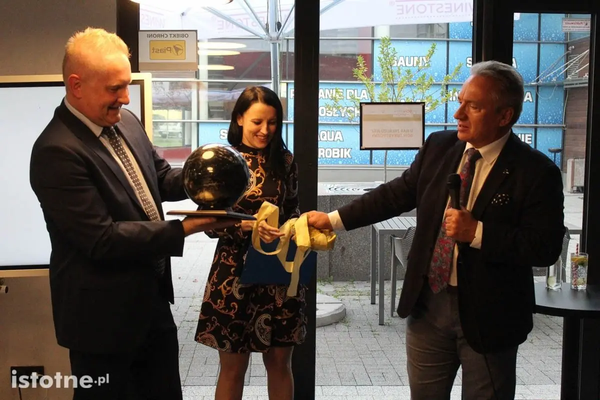 Hotel Ibis, Restauracja Winestone i Kręgielnia oficjalnie otwarte