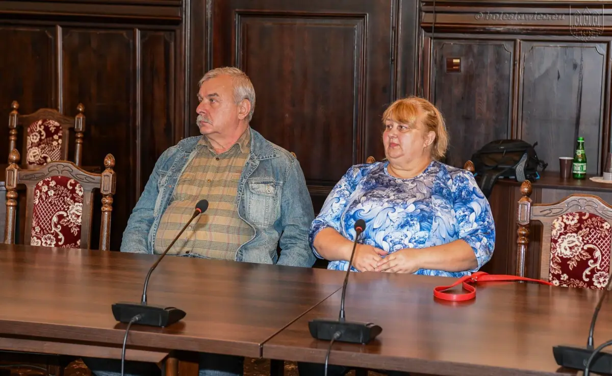 Wręczenie odznaczeń Honorowym Dawcom Krwi w Sali Rajców w bolesławieckim ratuszu