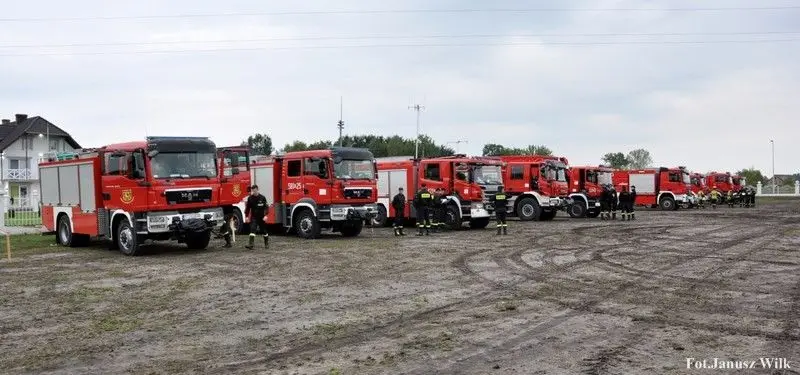 Strażacy w Borach Dolnośląskich. W ćwiczeniach brało udział niemal 110 osób