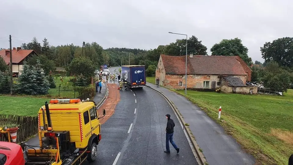 Akcja służb w Kozłowie (gmina Bolesławiec, powiat bolesławiecki)