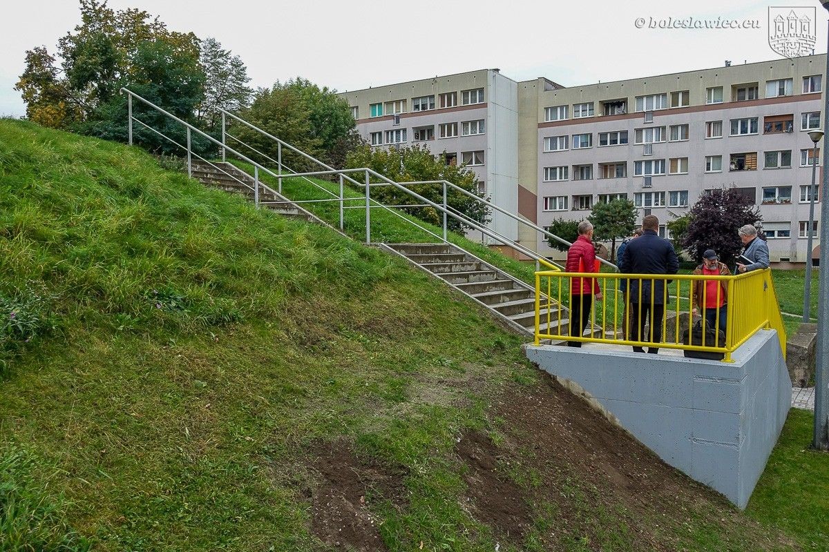 Schody przy ulicy Cichej w Bolesławcu