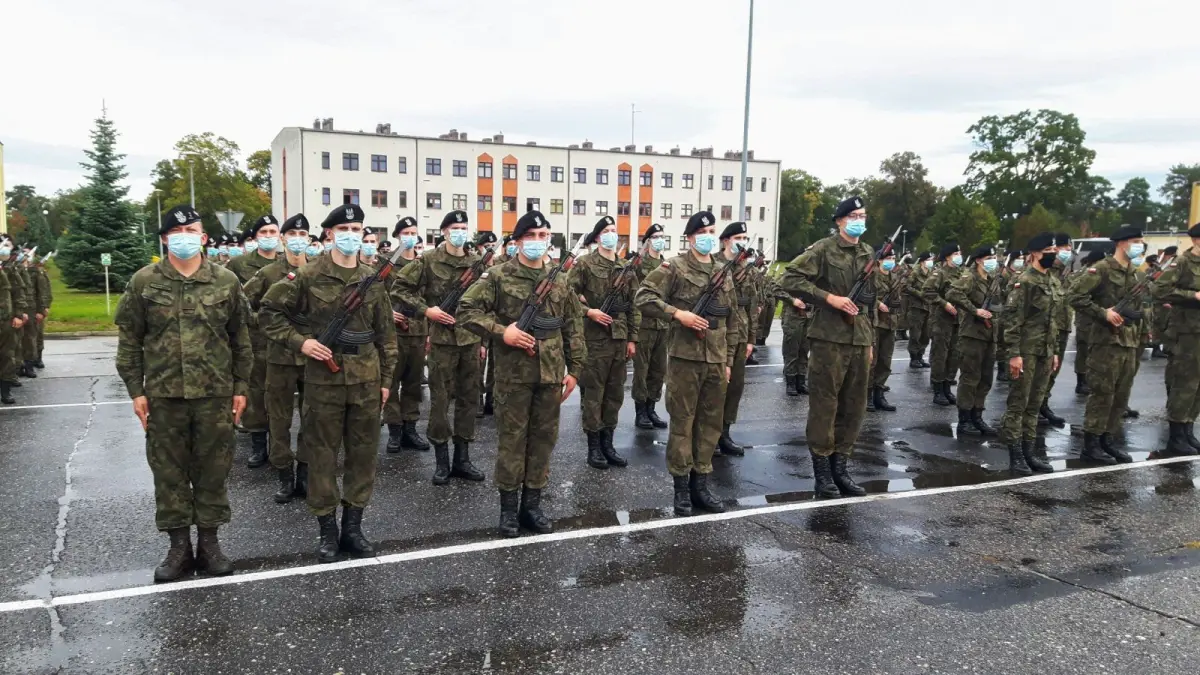 Świętoszów: Żołnierze przysięgali bez rodzin i gości