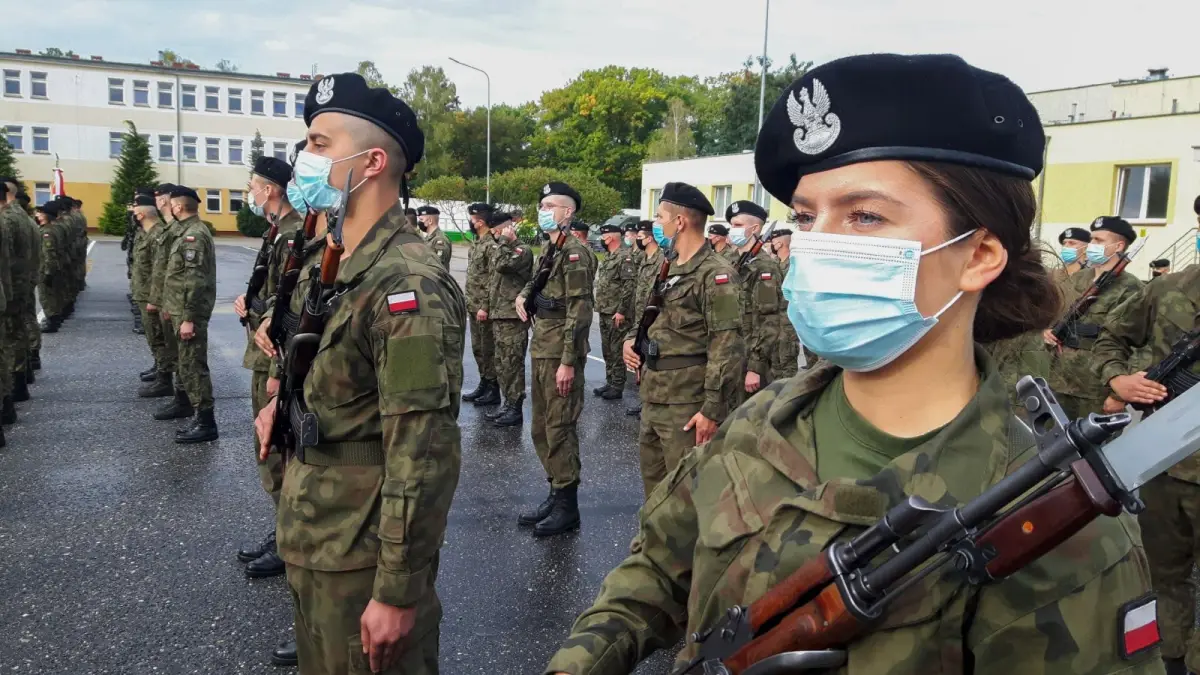 Świętoszów: Żołnierze przysięgali bez rodzin i gości