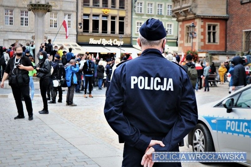 Policja interweniowała w czasie koronaprotestów: ponad 190 wniosków do sądu