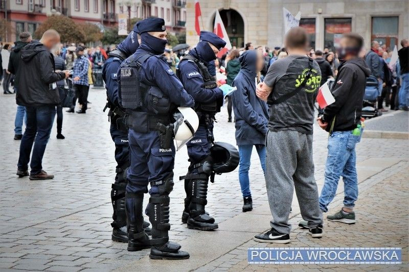 Policja interweniowała w czasie koronaprotestów: ponad 190 wniosków do sądu