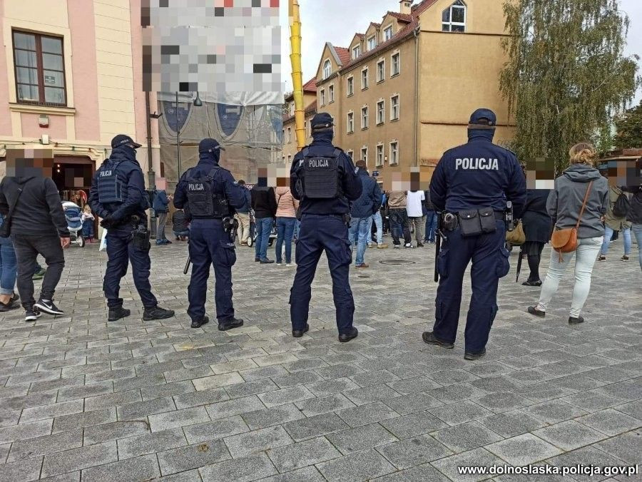 Policja interweniowała w czasie koronaprotestów: ponad 190 wniosków do sądu