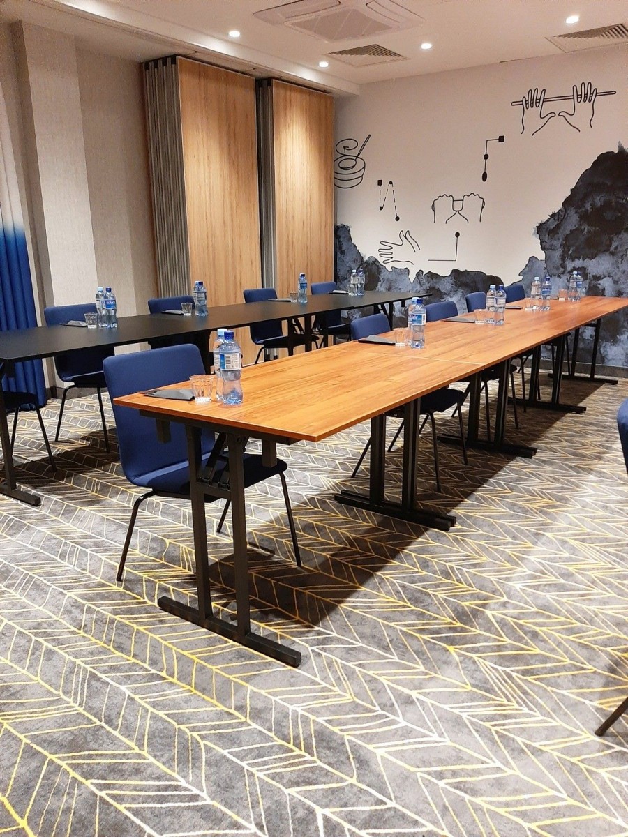 Centrum Konferencyjne z czterema klimatyzowanymi salami w Ibis Styles