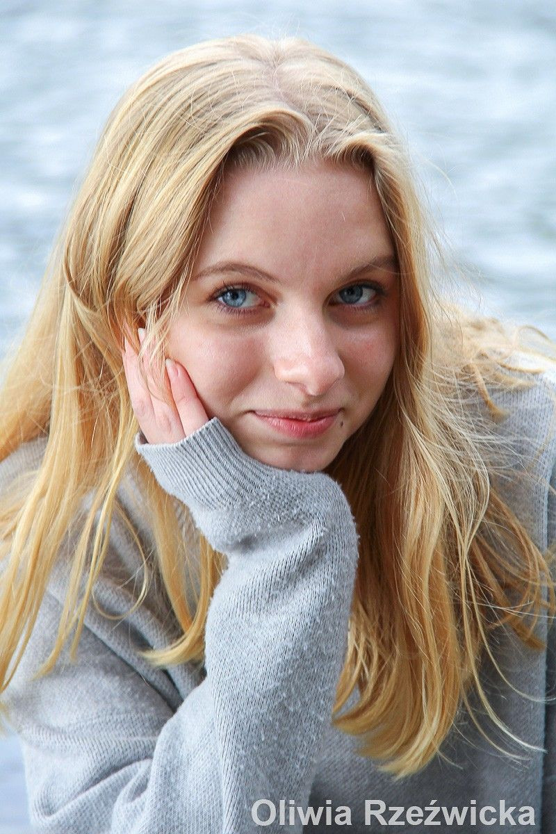 Uczniowie bolesławieckiej „Handlówki” na plenerze fotograficznym w Bukowcu