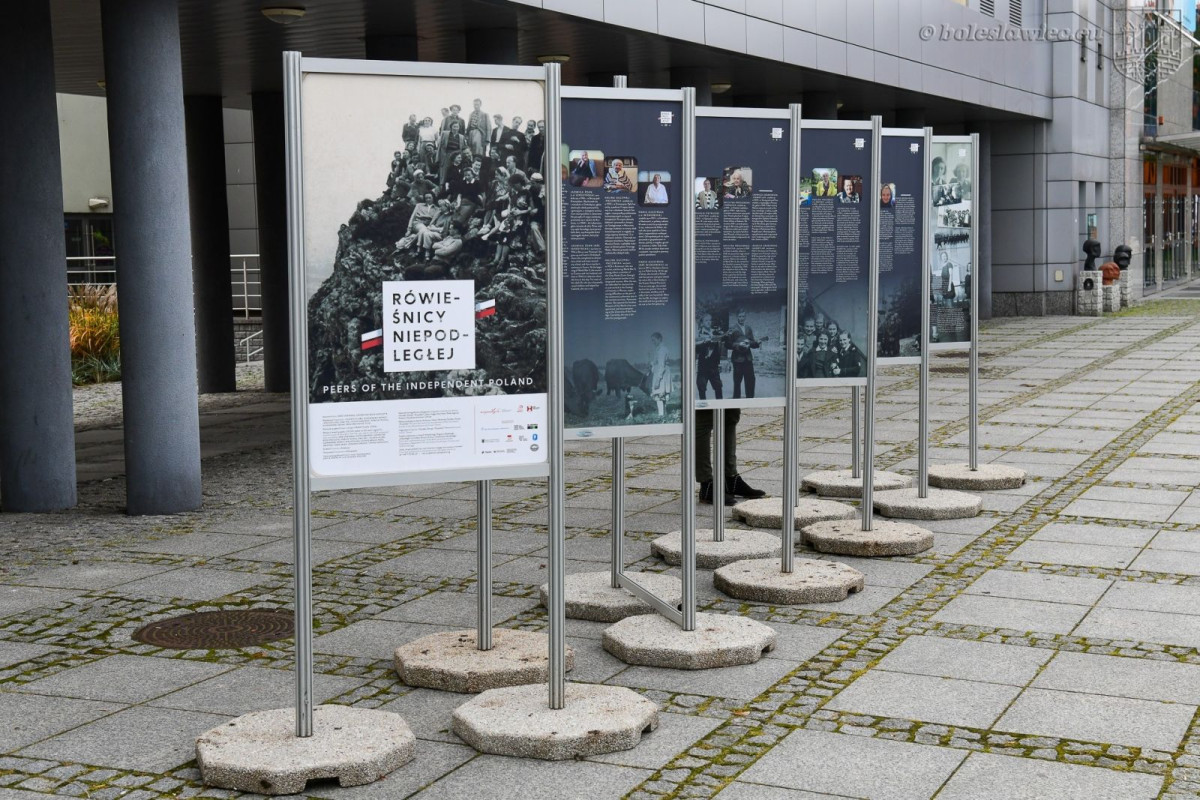 Wystawa „Rówieśnicy Niepodległej” w Bolesławcu