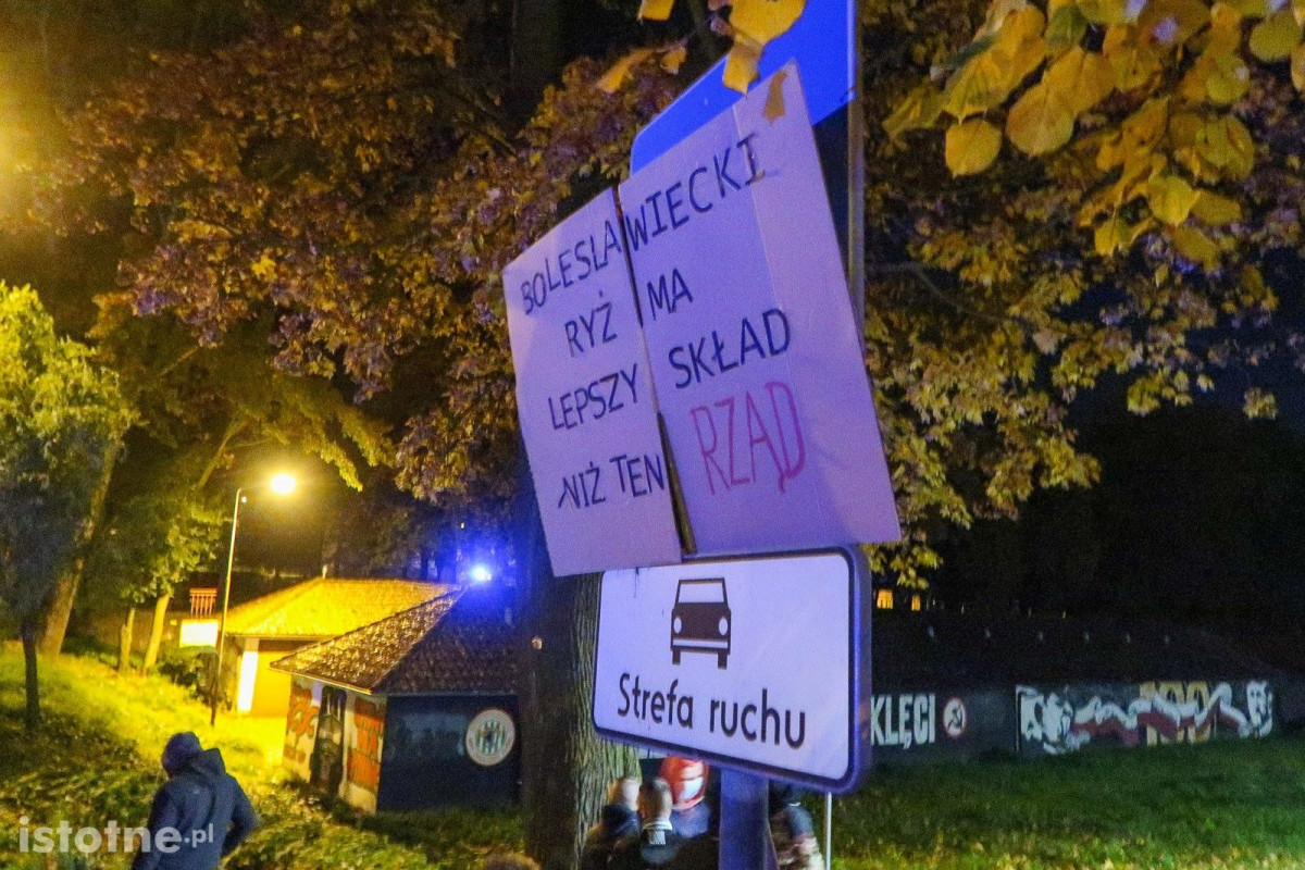 Wieczorny protest w Bolesławcu w sprawie aborcji