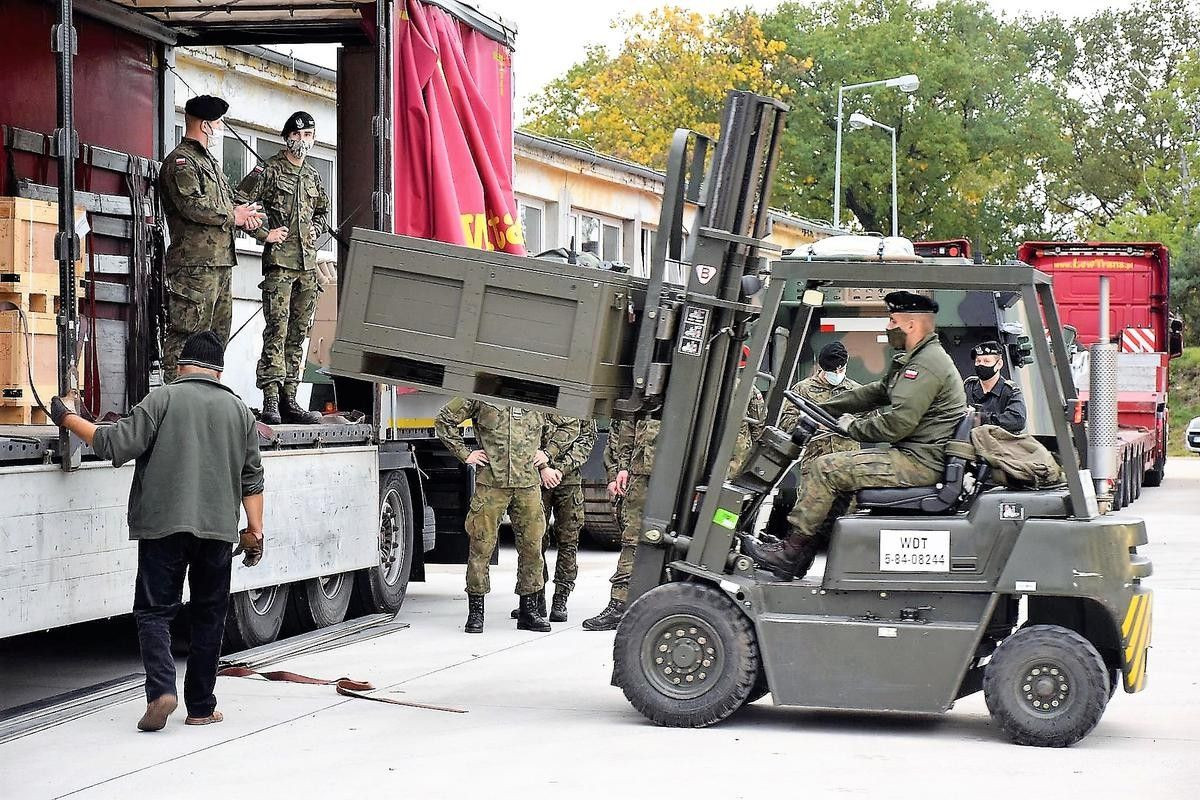 Do Bolesławca trafiła pierwsza partia samobieżnych haubic KRAB