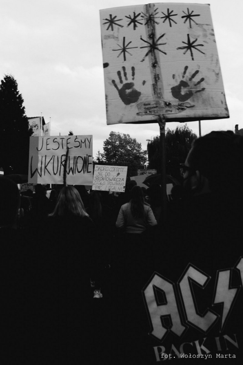 Reportaż z protestów Marty Wołoszyn