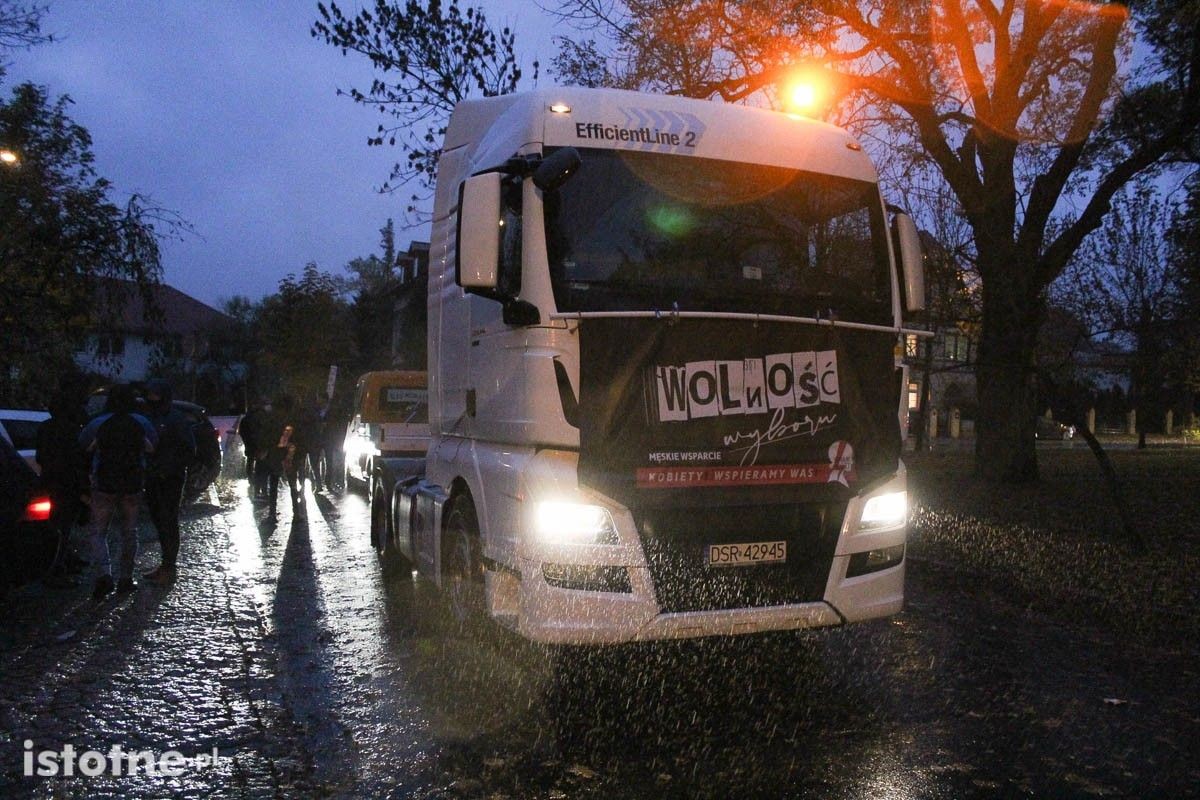 Uczestnicy protestu przeciwko zaostrzeniu przepisów antyaborcyjnych
