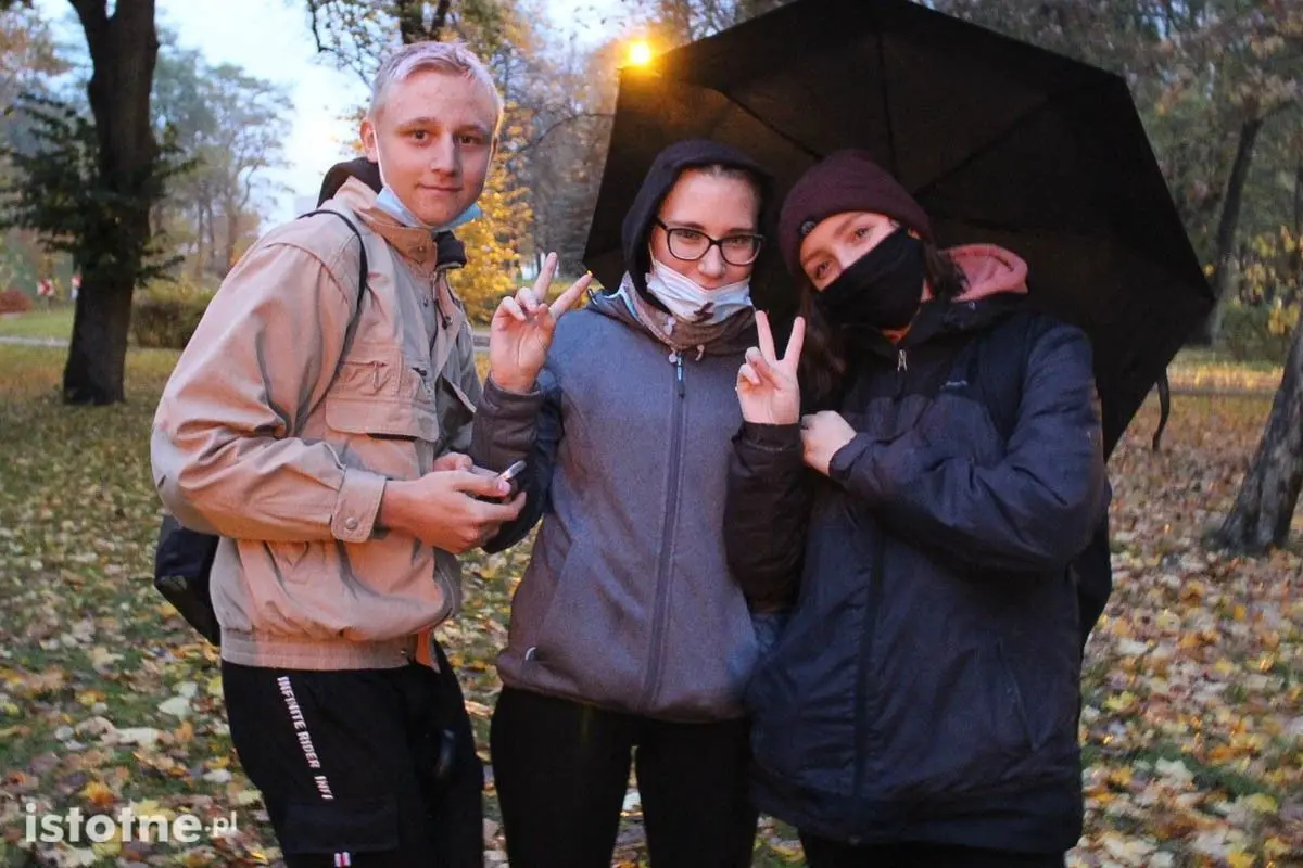 Uczestnicy protestu przeciwko zaostrzeniu przepisów antyaborcyjnych