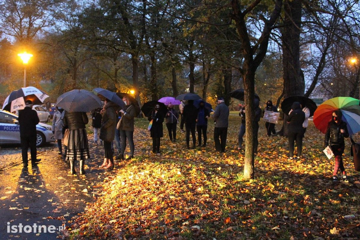 Uczestnicy protestu przeciwko zaostrzeniu przepisów antyaborcyjnych