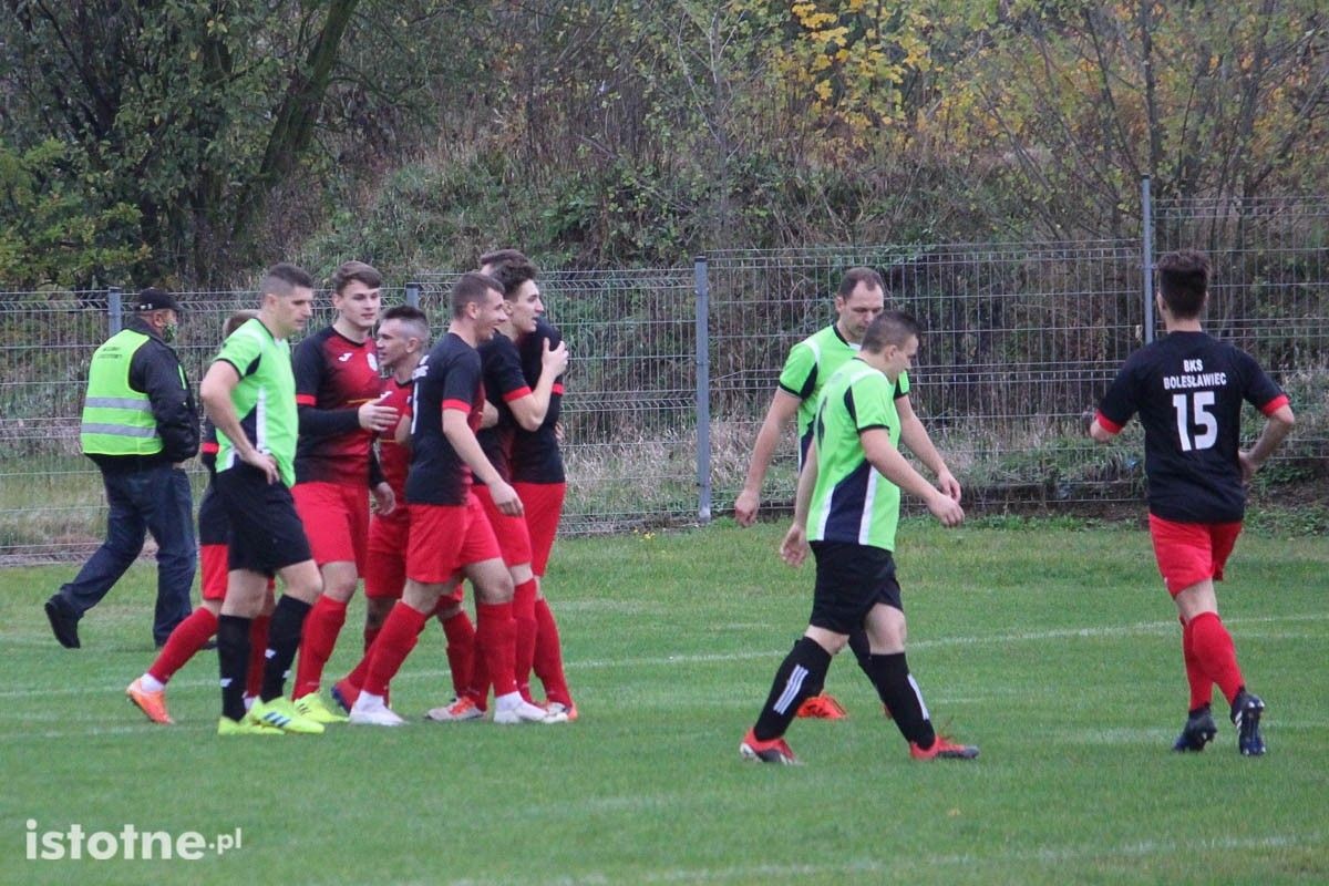 BKS wygrywa w Wykrotach