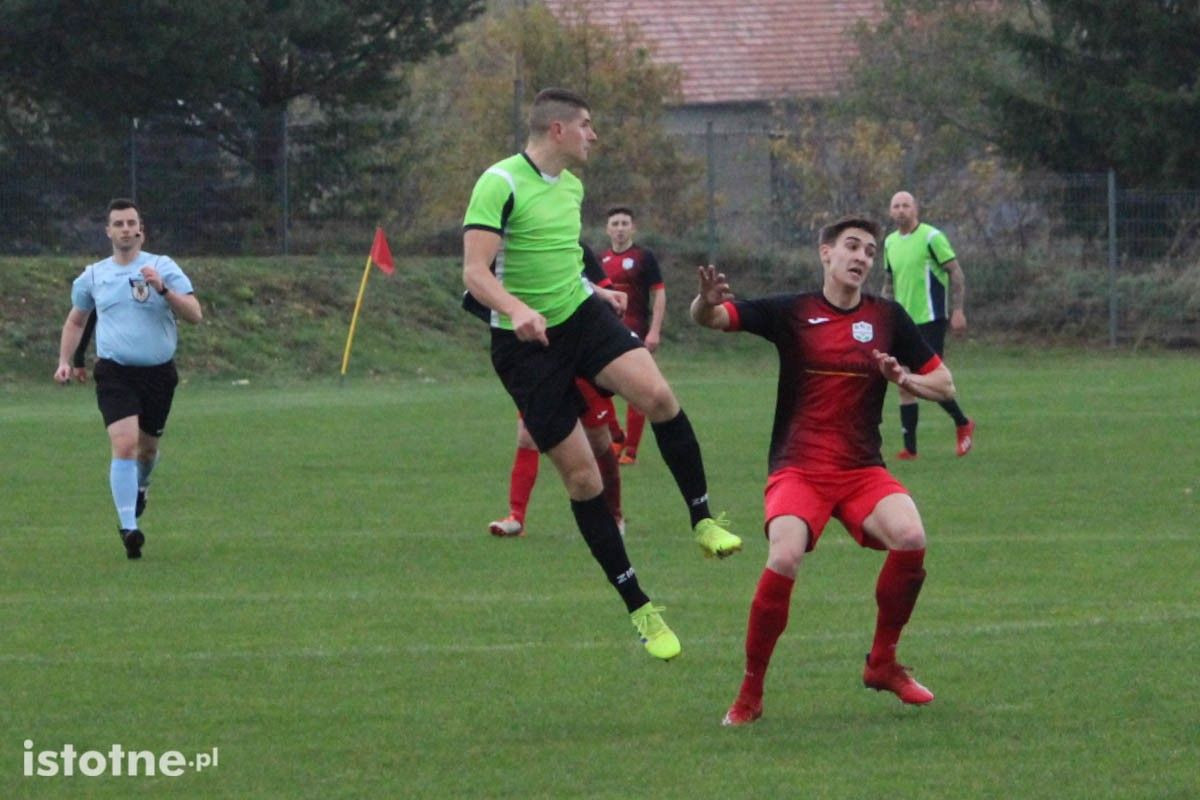 BKS wygrywa w Wykrotach