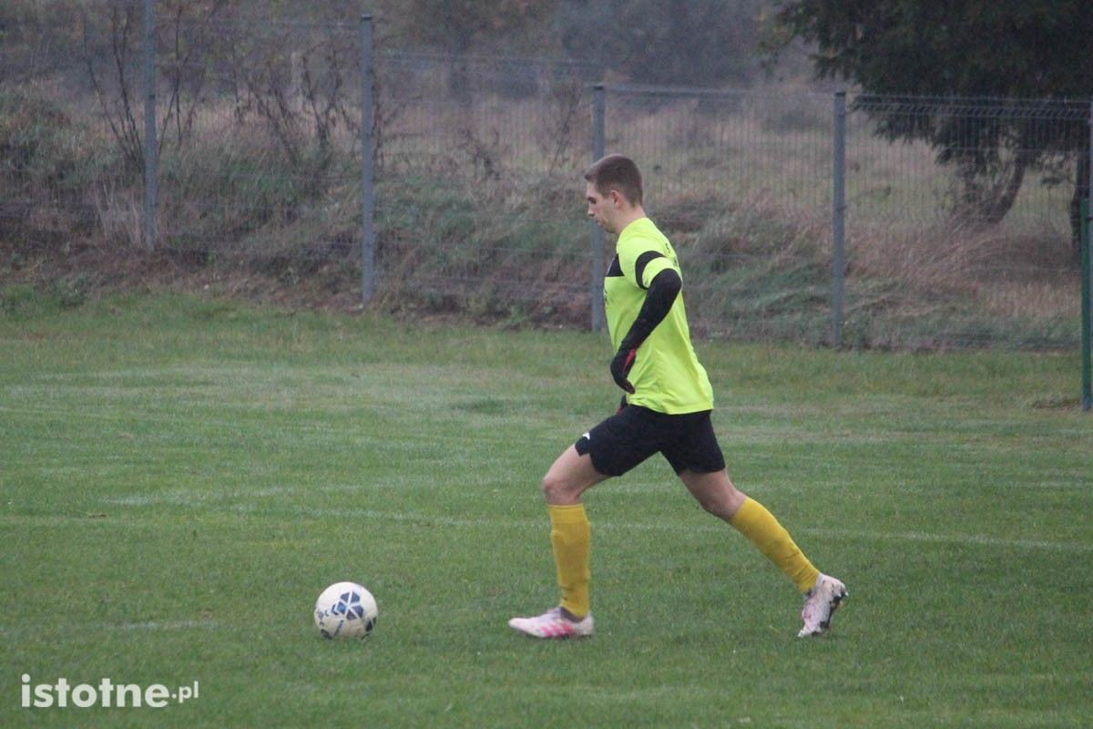 BKS wygrywa w Wykrotach