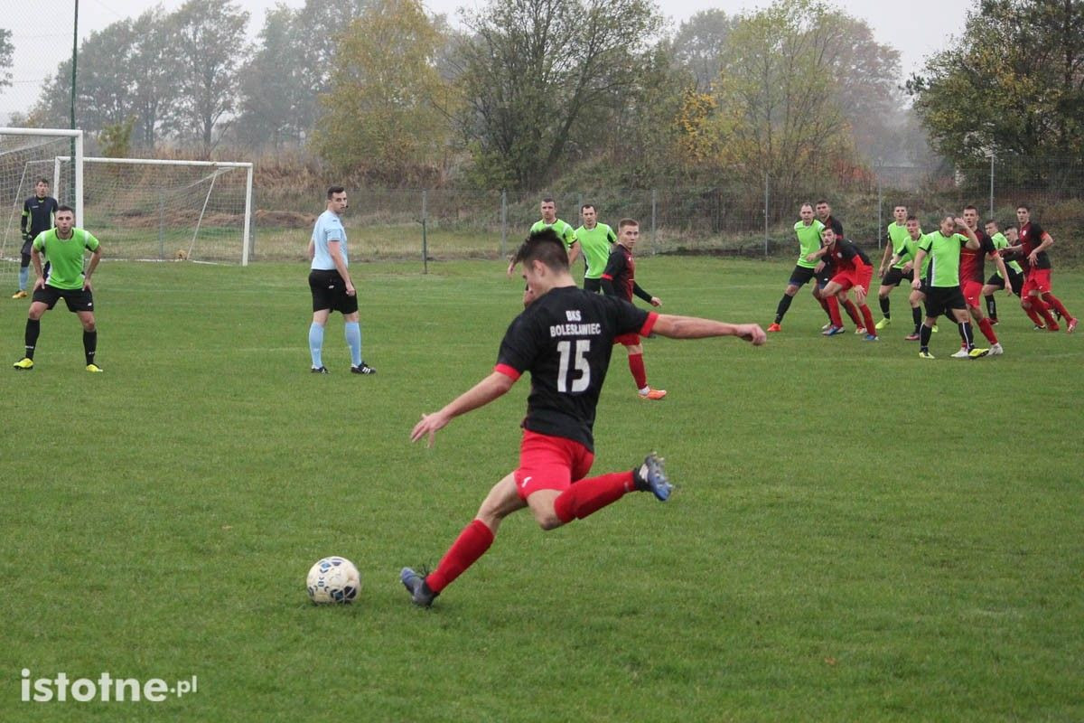 BKS wygrywa w Wykrotach