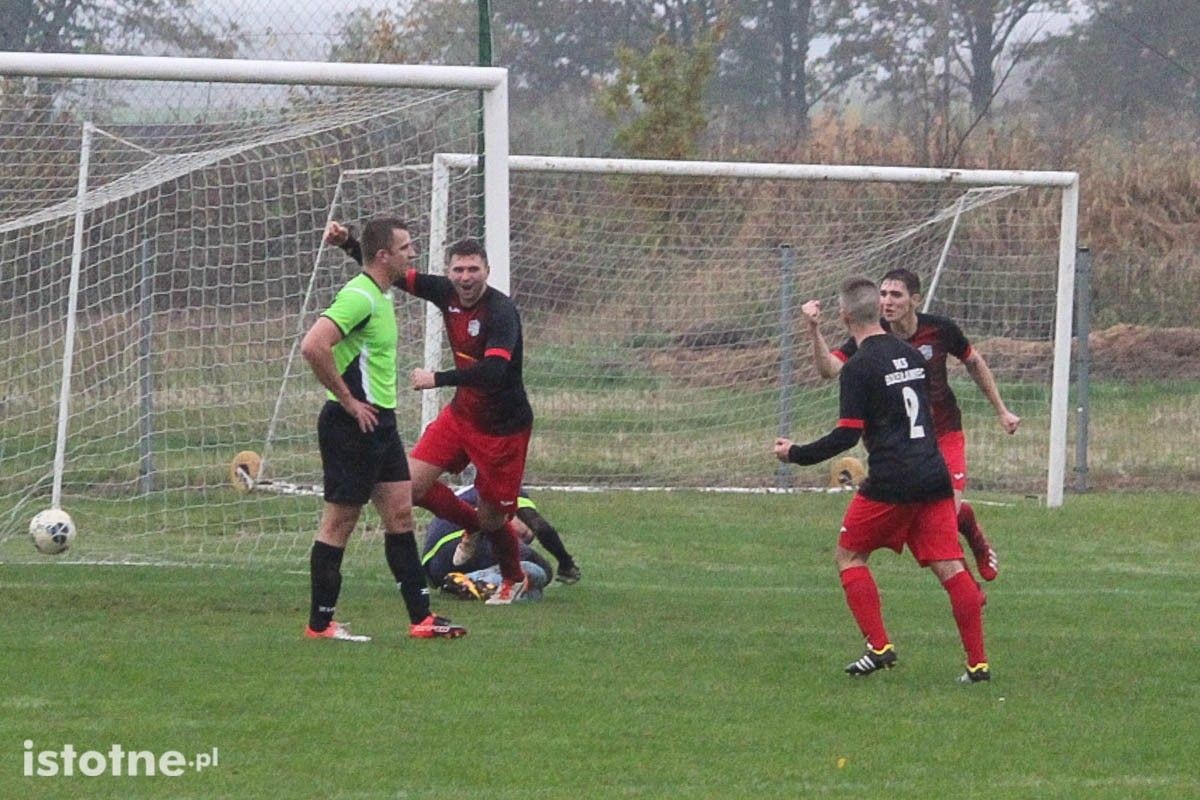 BKS wygrywa w Wykrotach