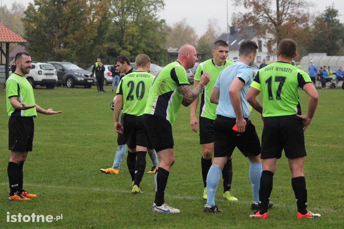 BKS wygrywa w Wykrotach