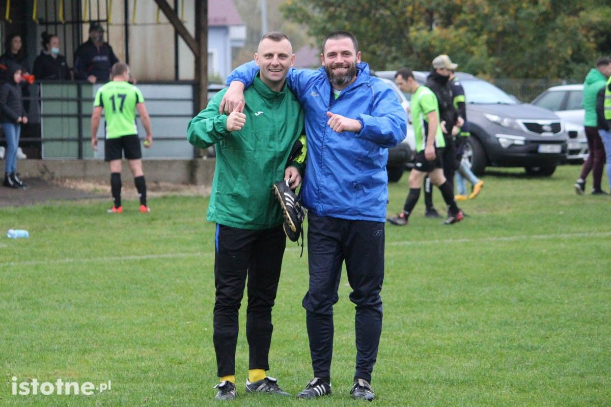 BKS wygrywa w Wykrotach