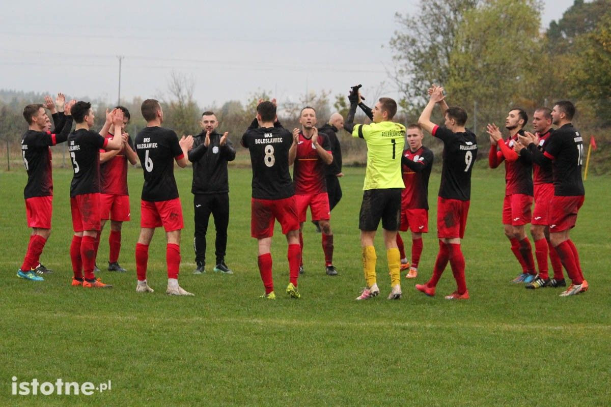 BKS wygrywa w Wykrotach